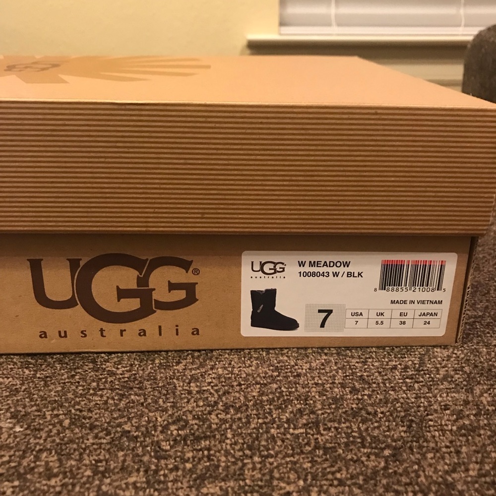 Authentic Ugg - image 8